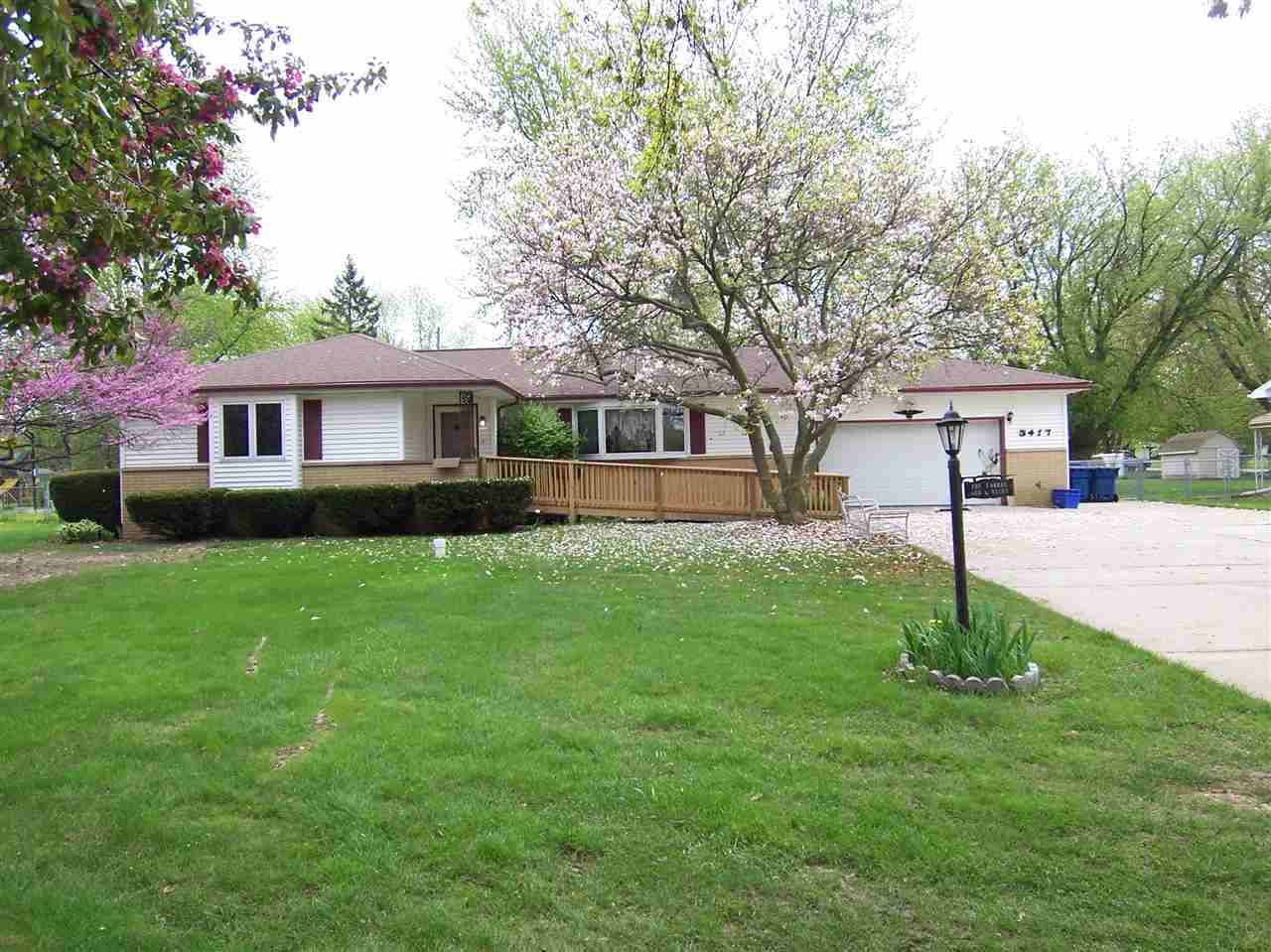 5417 South Linden Road Swartz Creek, MI 48473 - Photo 1 of 33 31380264.JPG