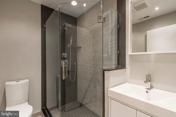 $3,575 | 908 South 21st Street, Unit A, Philadelphia, PA 19146