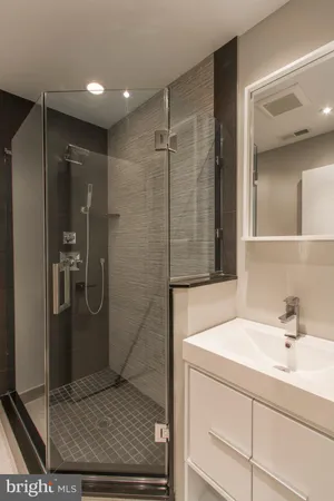 $3,575 | 908 South 21st Street, Unit A, Philadelphia, PA 19146