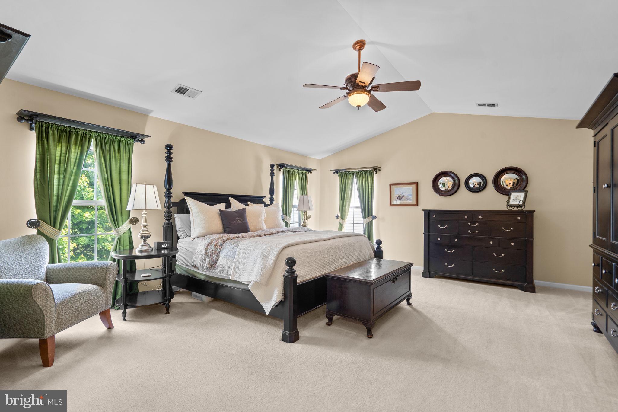 18403 Beechnut Way Boyds, MD 20841 - Photo 28 of 62 Primary bedroom