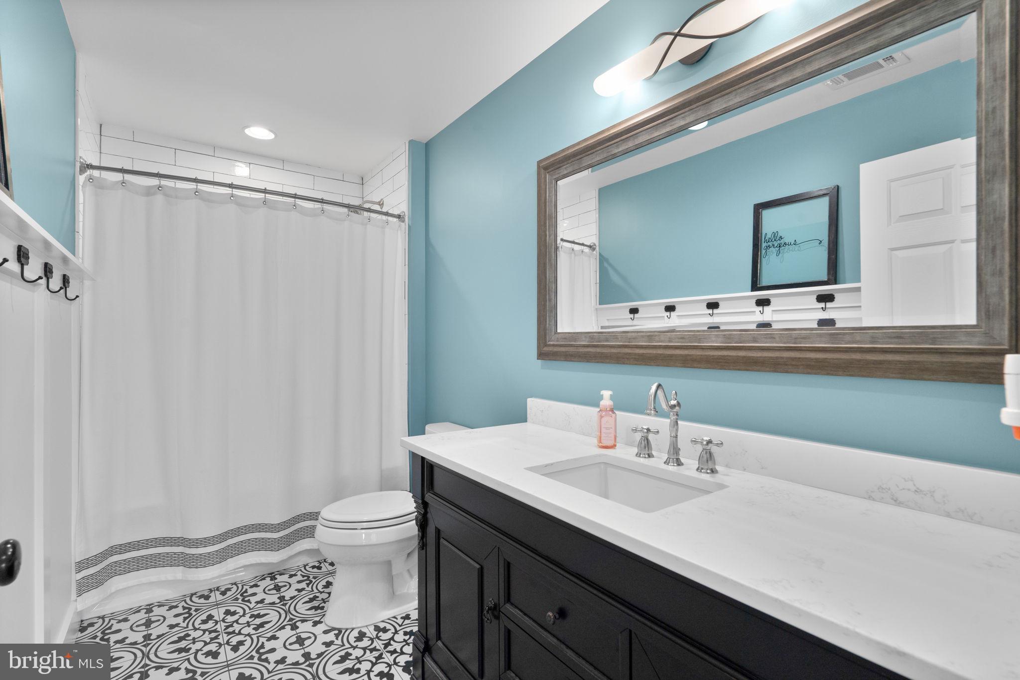 18403 Beechnut Way Boyds, MD 20841 - Photo 39 of 62 Upstairs hall bath