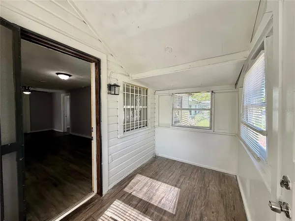 $1,400 | 3505 East Shadowlawn Avenue, Tampa, FL 33610