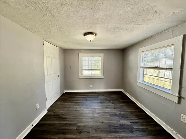 $1,400 | 3505 East Shadowlawn Avenue, Tampa, FL 33610