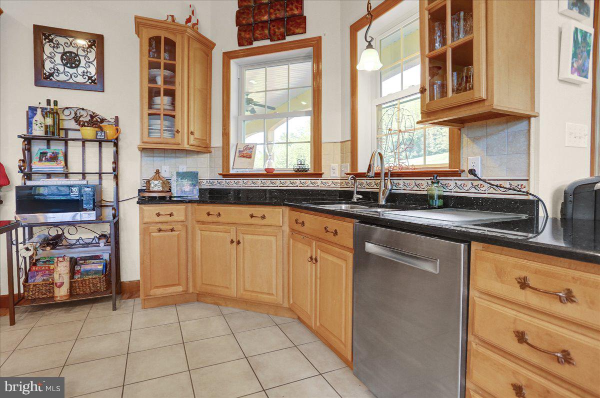 32 Glen Oley Drive Reading, PA 19606 - Photo 14 of 73