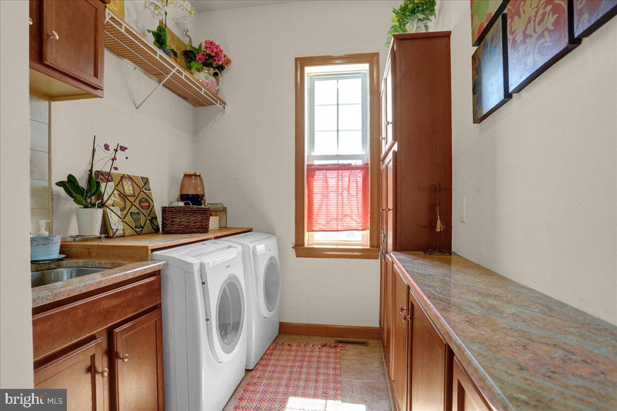 32 Glen Oley Drive Reading, PA 19606 - Photo 23 of 73