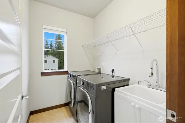 $760,000 | 2814 93rd Place Southeast, Everett, WA 98208