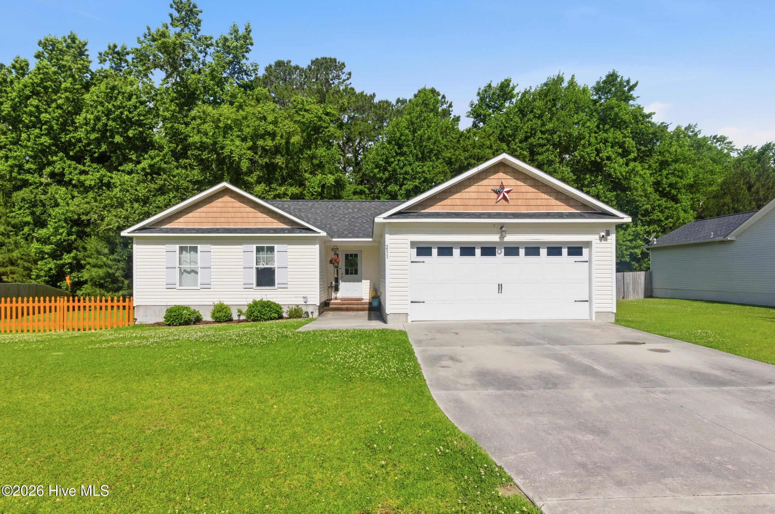 211 North Windy Ridge Road Hubert, NC 28539 - Photo 1 of 26 211 N Windy Ridge Rd, Hubert