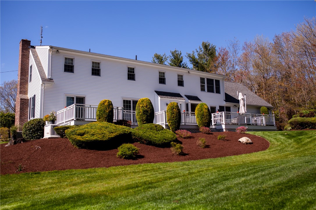 5 Clark Road Smithfield, RI 02917 - Photo 9 of 50