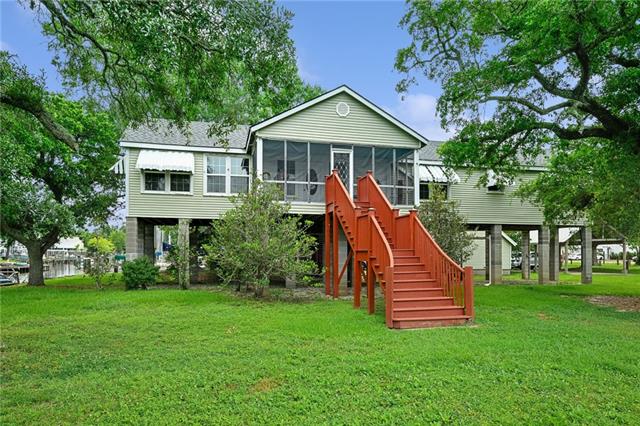 212 Atalin Street Mandeville, LA 70448 - Photo 1 of 15