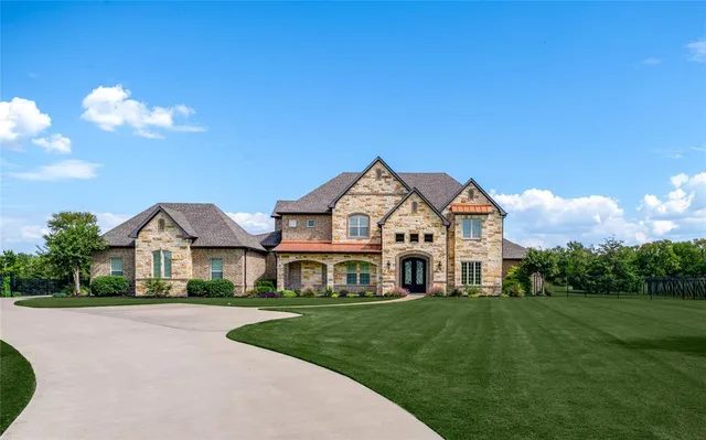 $2,750,000 | 218 Tanner Creek Circle, Sunnyvale, TX 75182