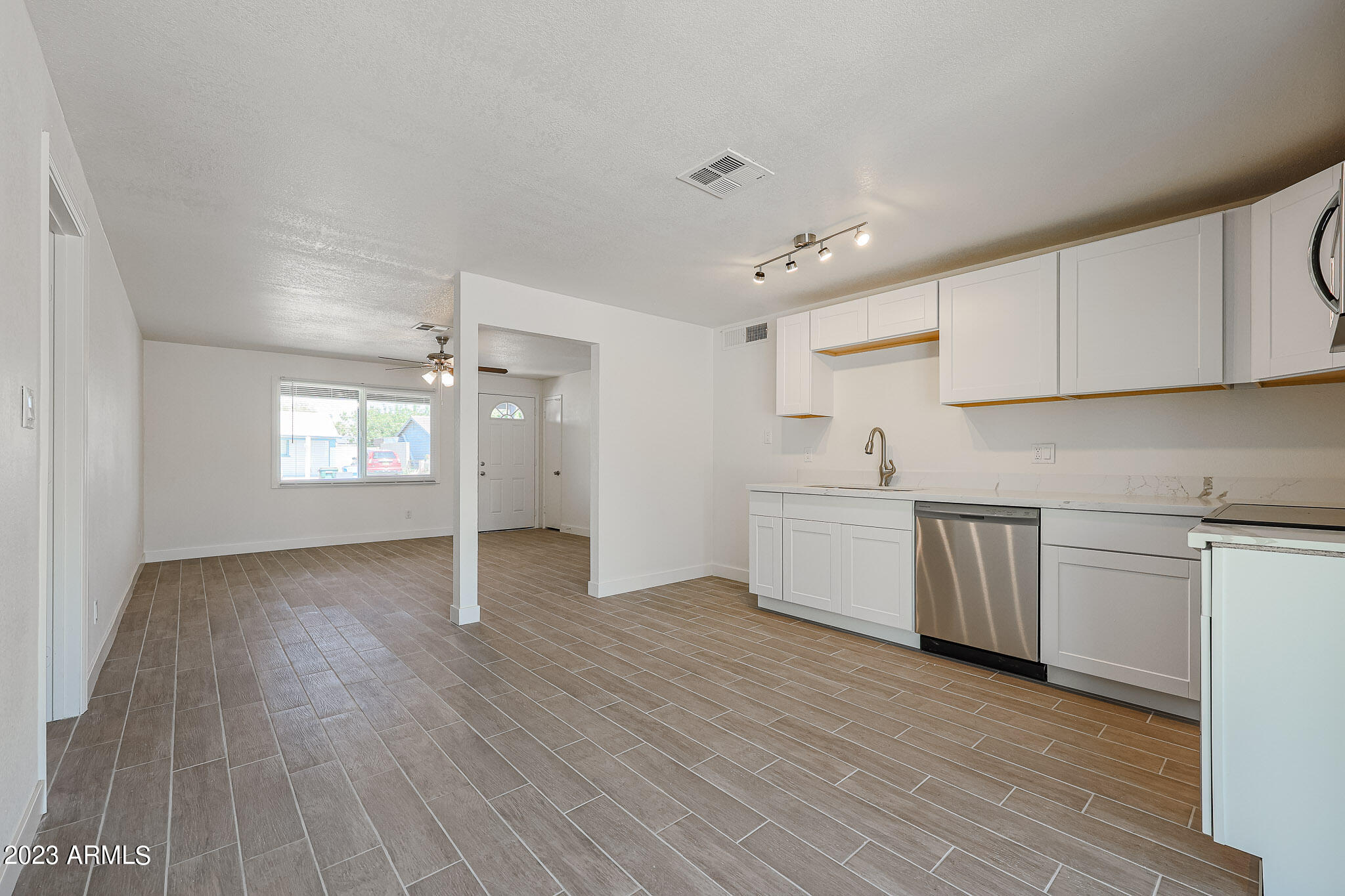 7123 West Granada Road Phoenix, AZ 85035 - Photo 11 of 28 B (13)