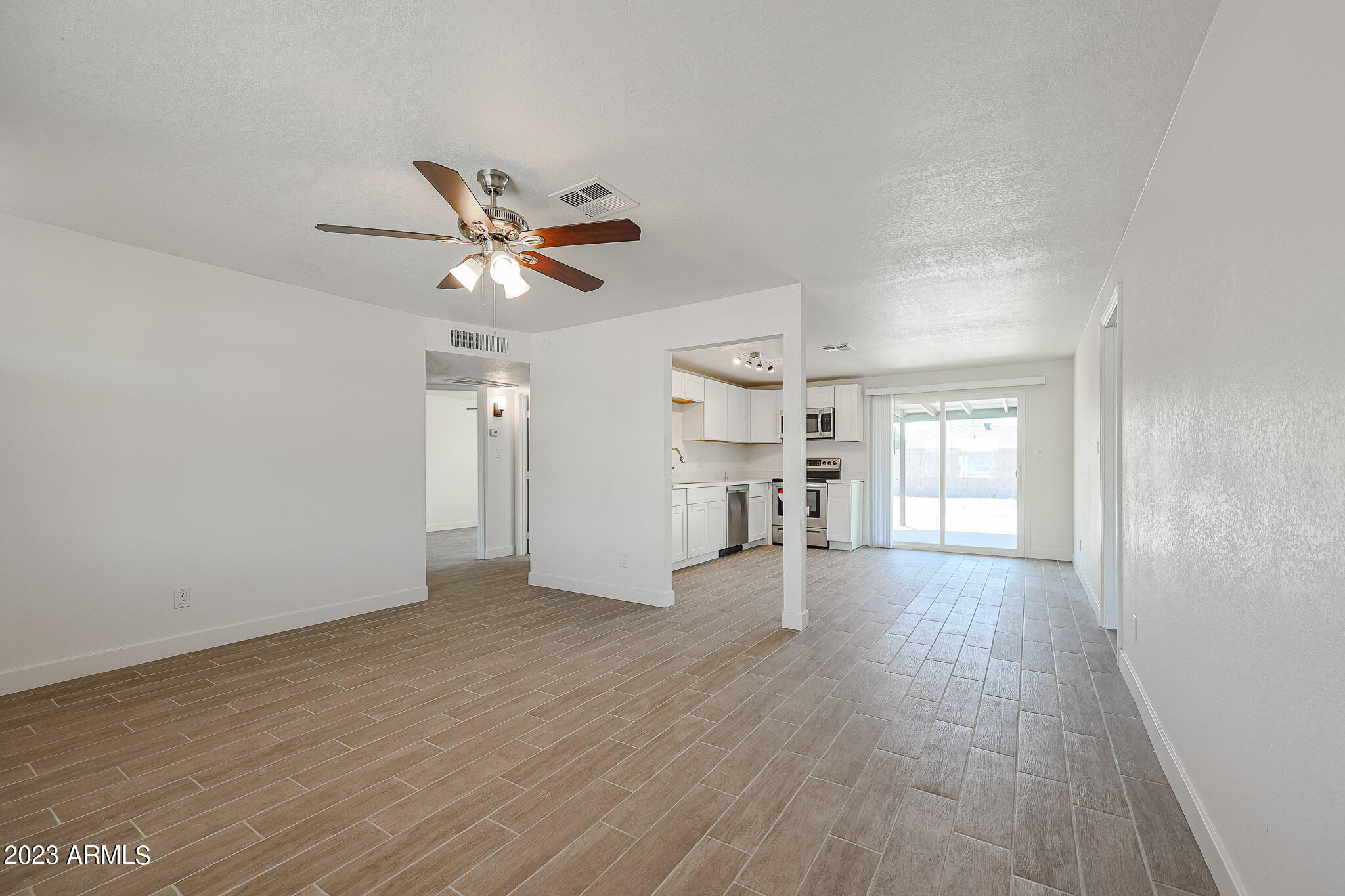 7123 West Granada Road Phoenix, AZ 85035 - Photo 12 of 28 B (12)