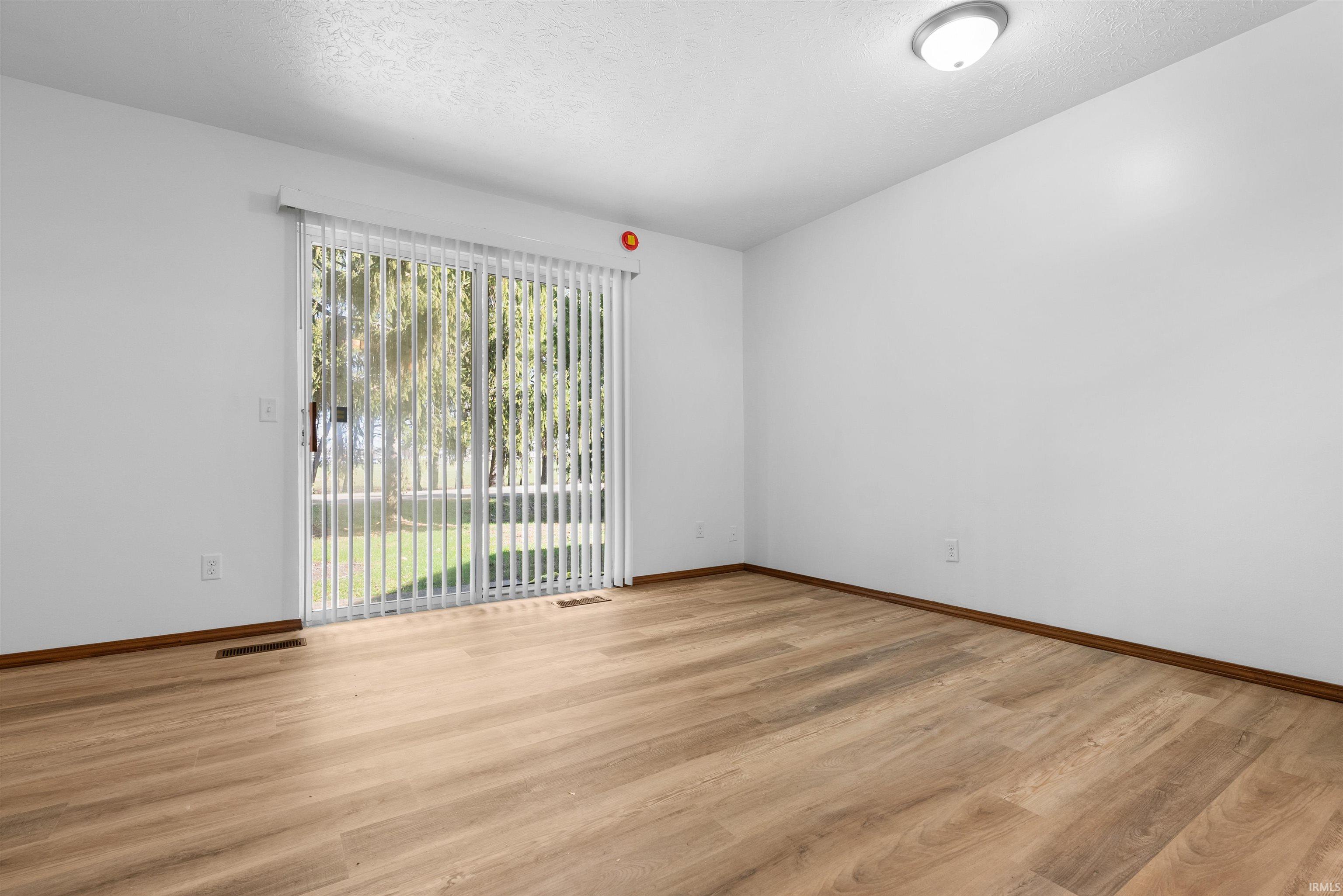 652 Northgate Circle Rochester, IN 46975 - Photo 19 of 35