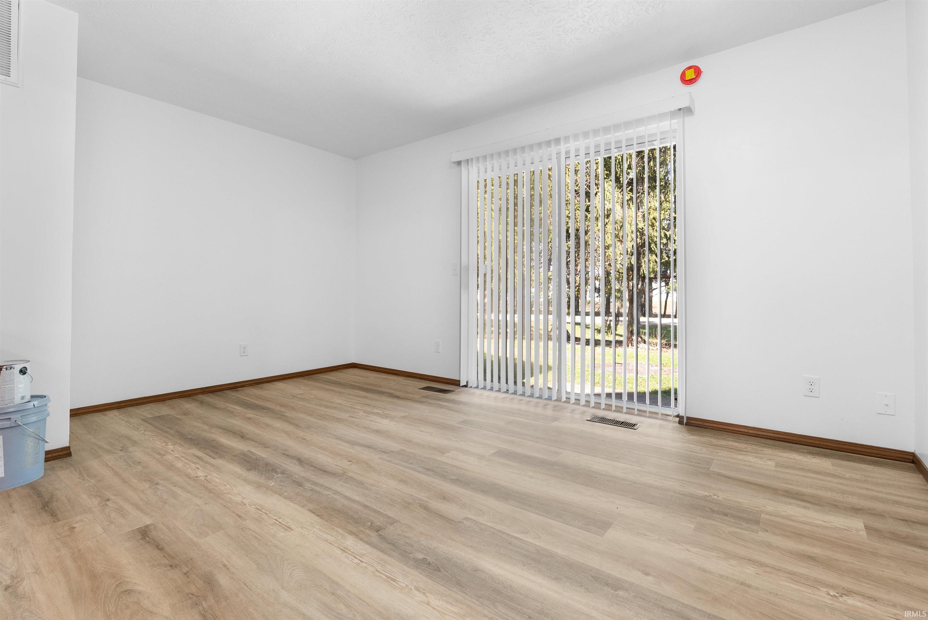 652 Northgate Circle Rochester, IN 46975 - Photo 22 of 35