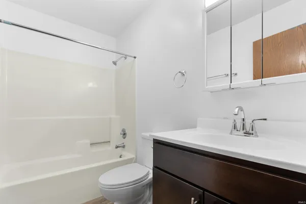 $5,395,000 | 652 Northgate Circle, Rochester, IN 46975