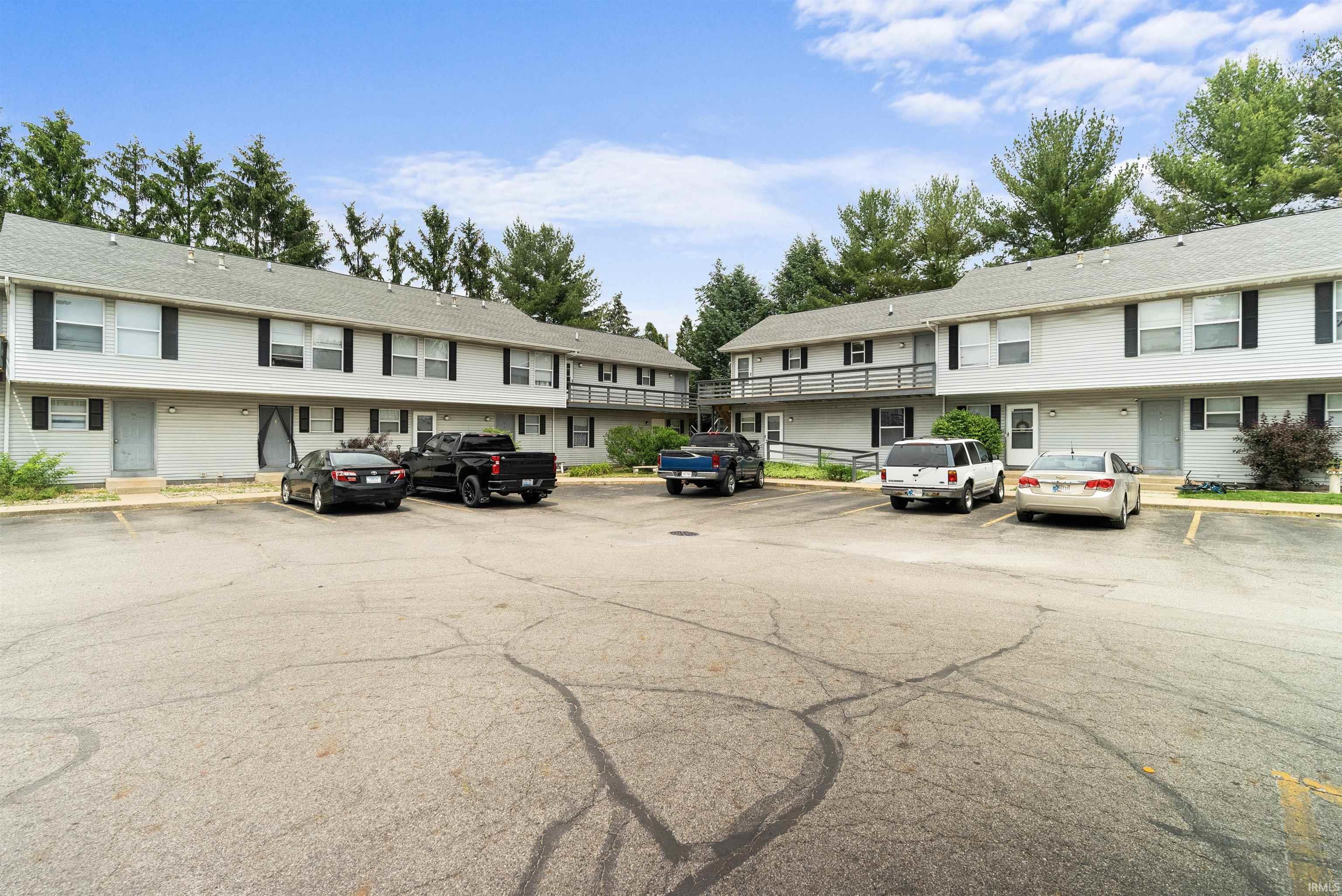 652 Northgate Circle Rochester, IN 46975 - Photo 7 of 35