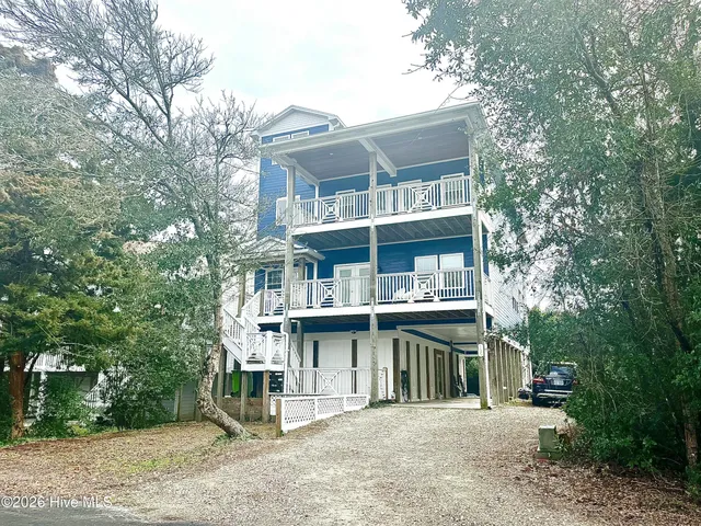 $1,225,000 | 106 North Oak Drive, Surf City, NC 28445