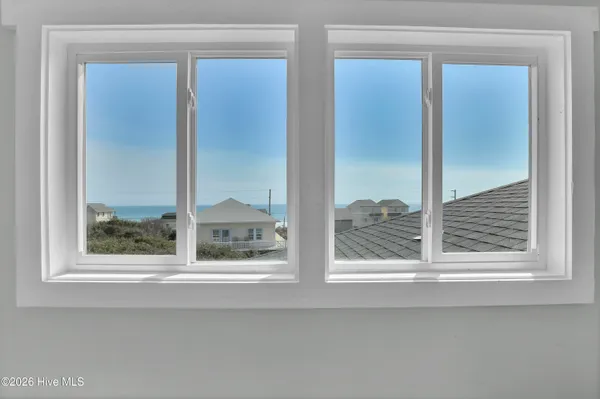 $1,225,000 | 106 North Oak Drive, Surf City, NC 28445