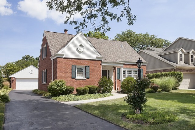 1022 Raleigh Road Glenview, IL 60025 - Photo 2 of 16