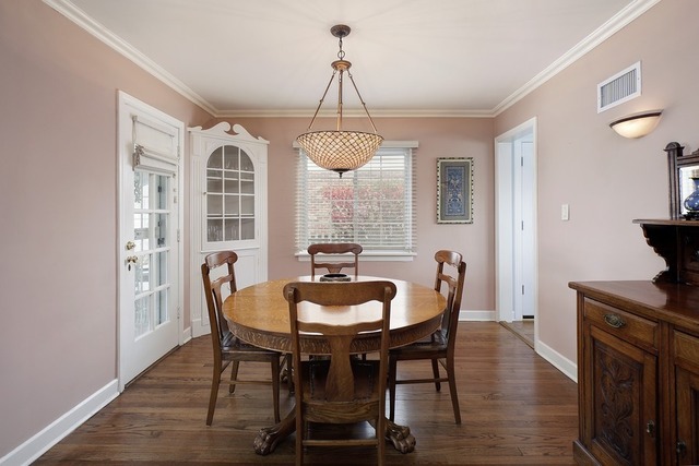1022 Raleigh Road Glenview, IL 60025 - Photo 5 of 16