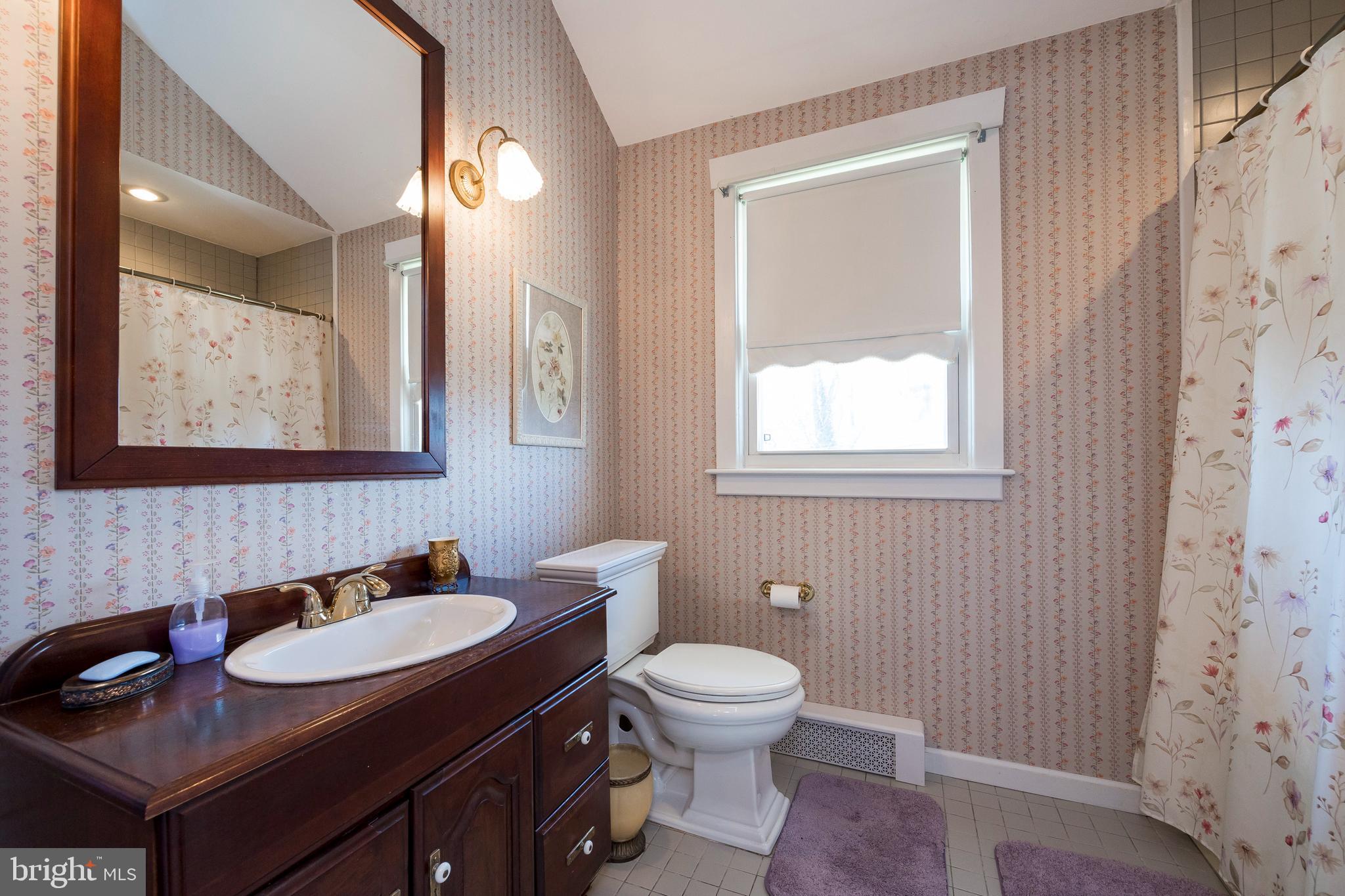 3300 Swede Road Norristown, PA 19401 - Photo 12 of 25 Primary Bath