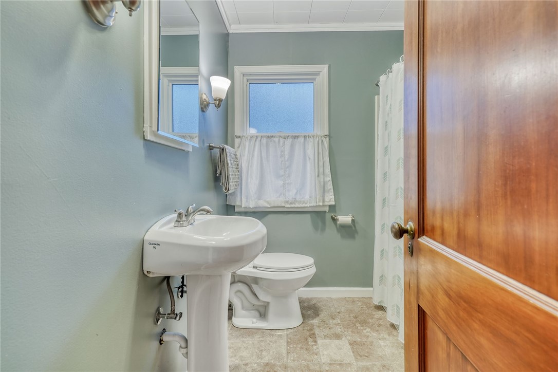 49 Garford Road Irondequoit, NY 14622 - Photo 29 of 48