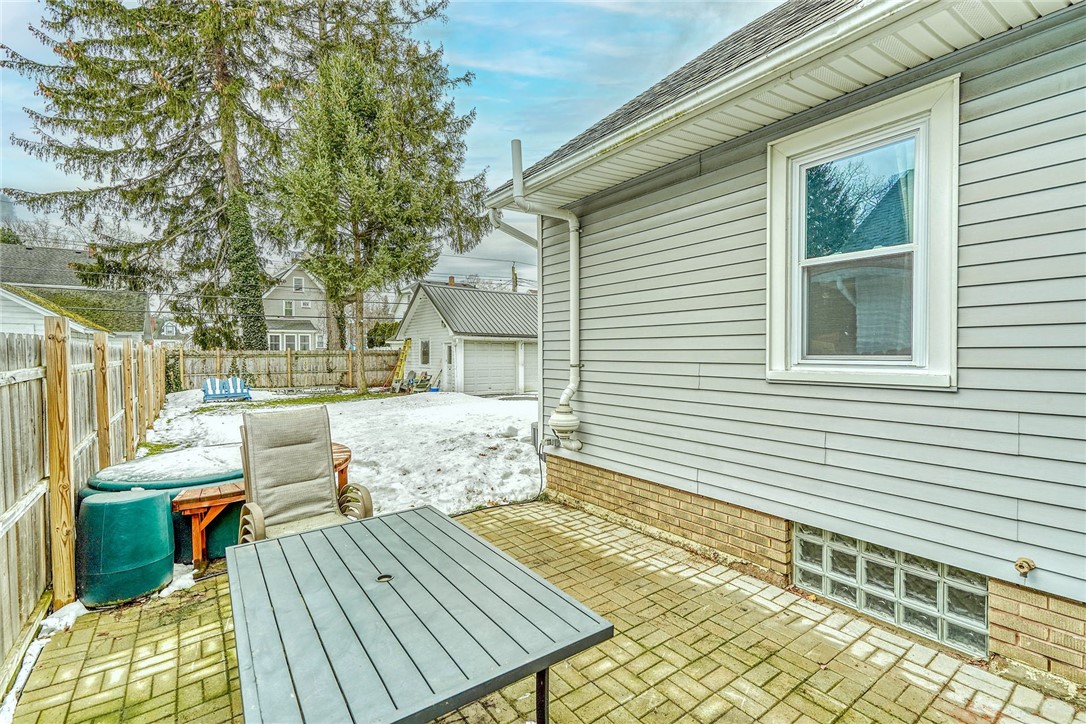 49 Garford Road Irondequoit, NY 14622 - Photo 8 of 48