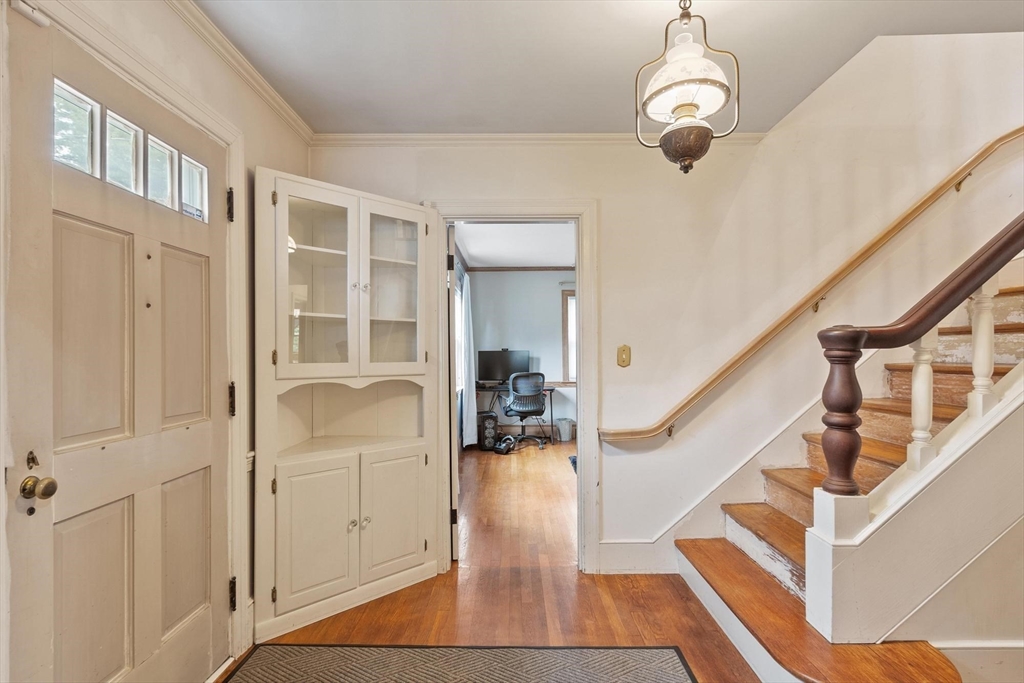 289 Sterling Road Lancaster, MA 01523 - Photo 20 of 39