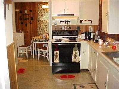1649 Ruddles Mill Road Paris, KY 40361 - Photo 5 of 13 Kitchen and eating area