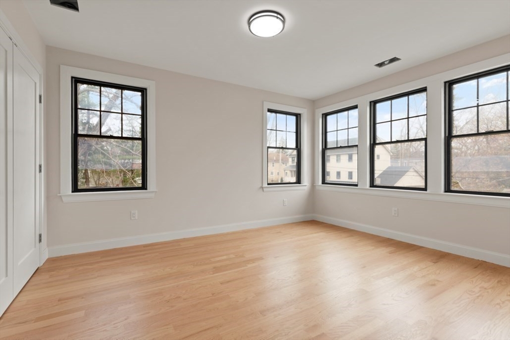27 Colburn Road Reading, MA 01867 - Photo 18 of 26 Gallery Image 18