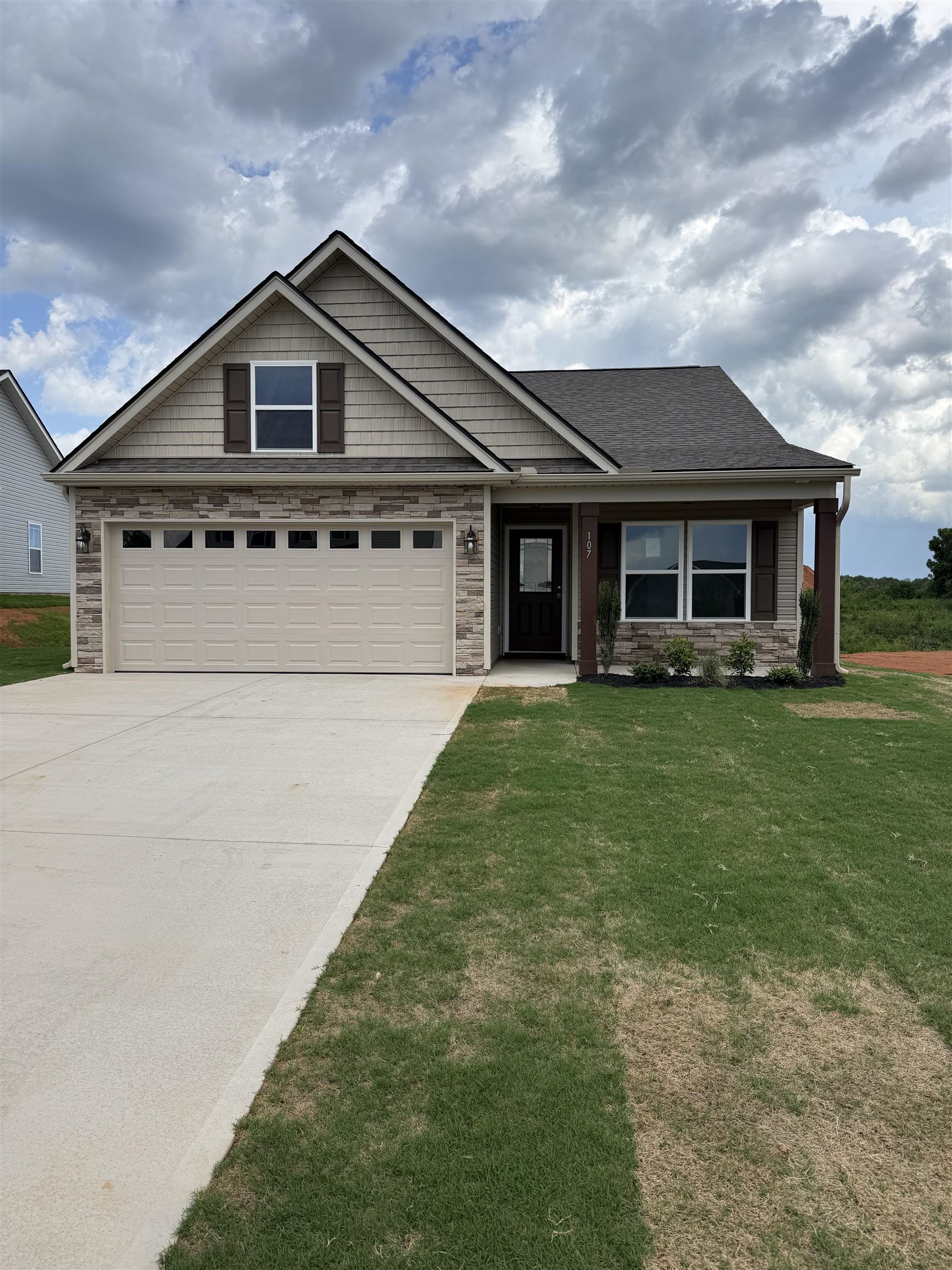 107 Alteza Drive Inman, SC 29349 - Photo 1 of 3 Gallery Image 1