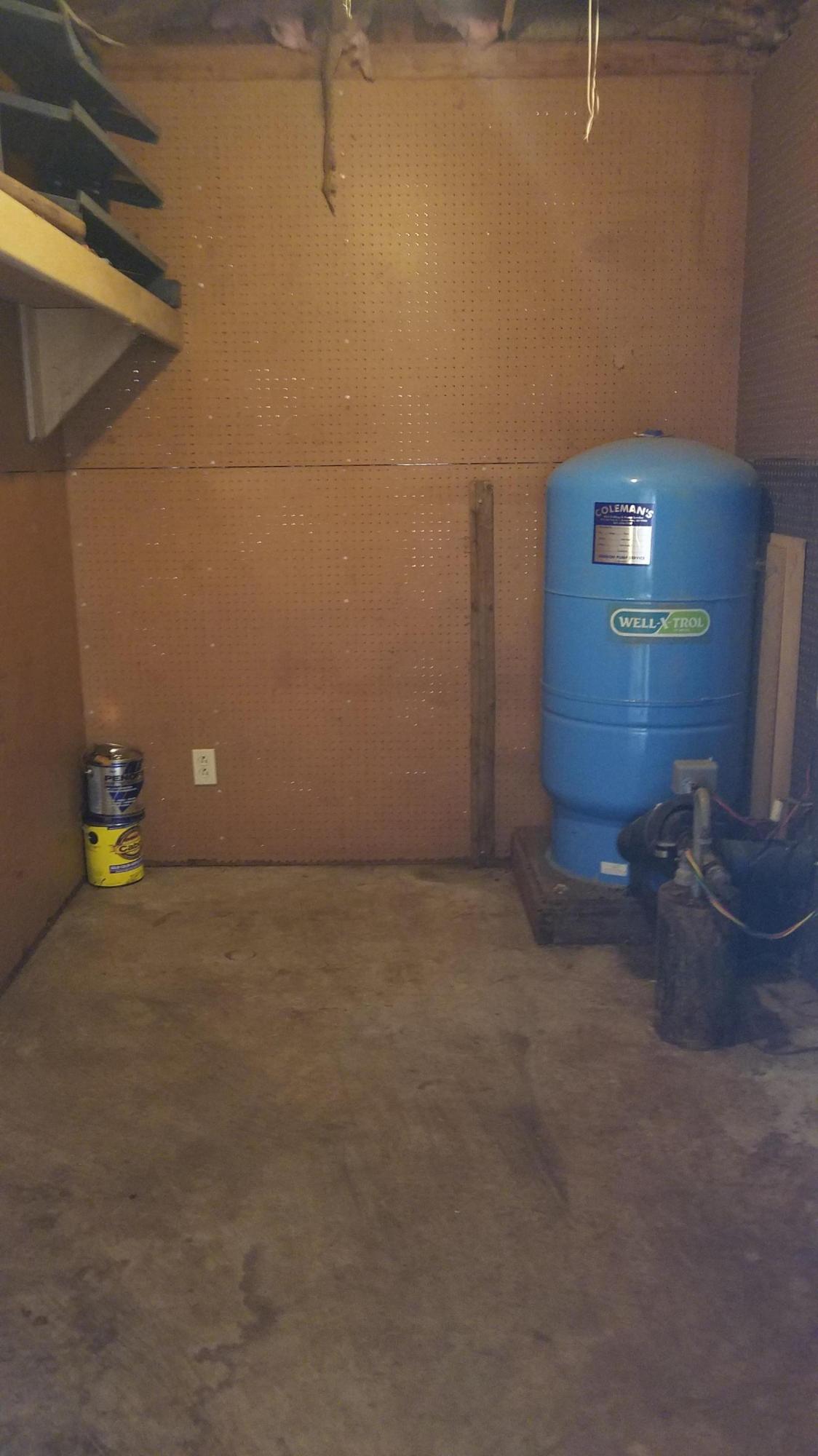 15567 Water Gap Road Williams, OR 97544 - Photo 18 of 36 Well & Pressure tank inside shop