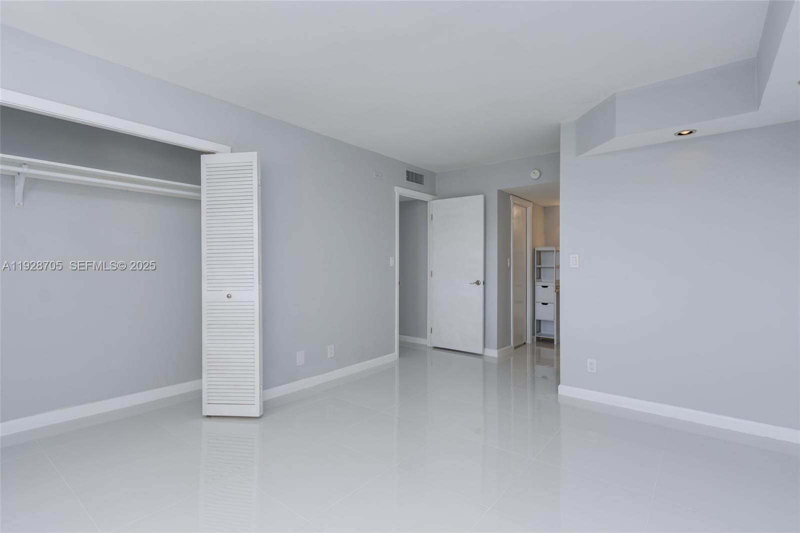 3090 North Course Drive, Unit 609 Pompano Beach, FL 33069 - Photo 15 of 36 a view of an empty room