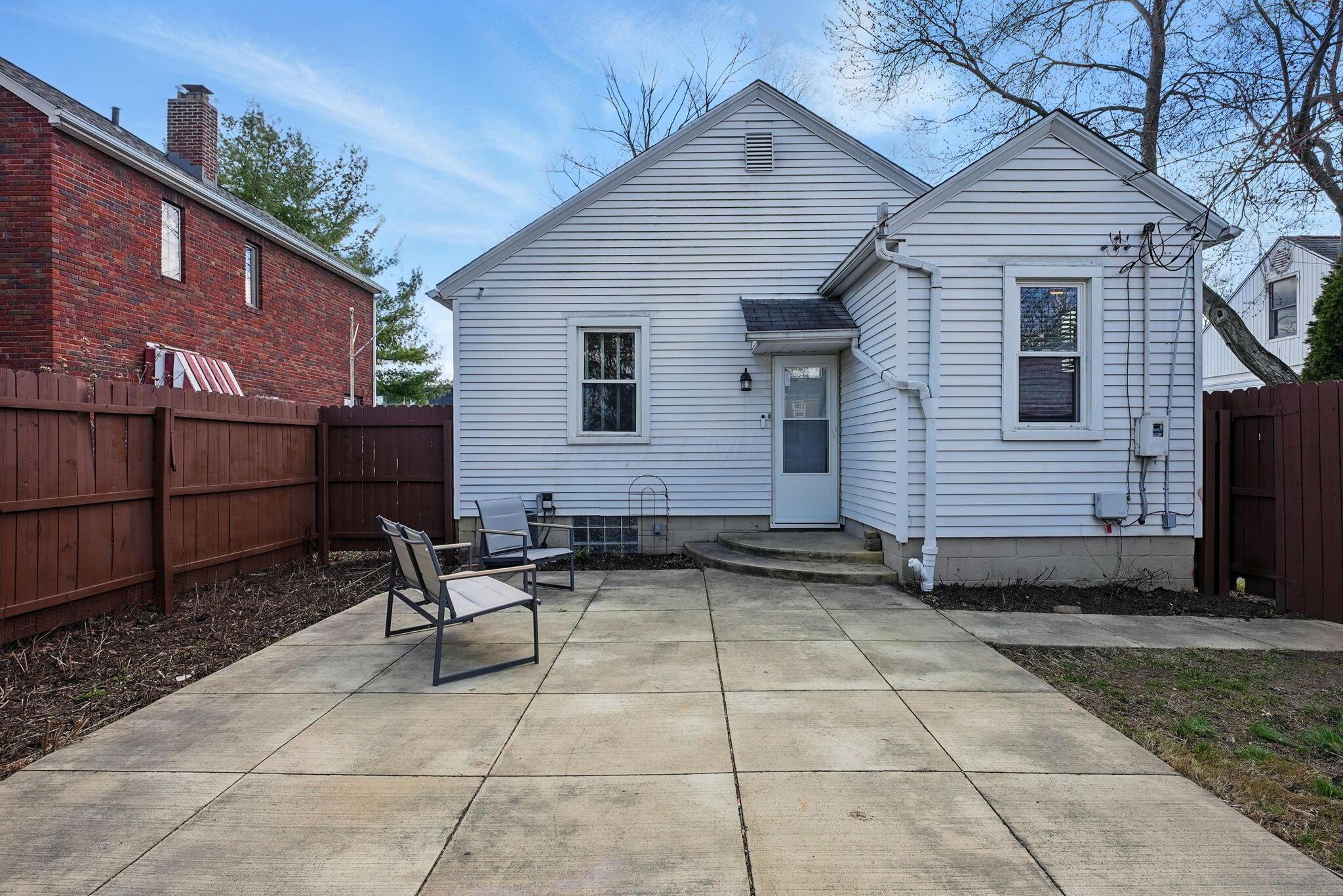 604 Richards Road Columbus, OH 43214 - Photo 20 of 23 23-web-or-mls-604-richards-rd