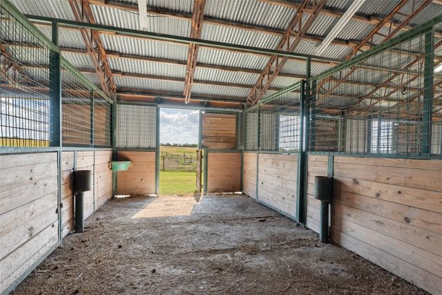 a view of a storage & utility room