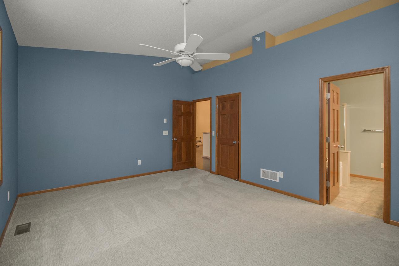 4614 Bloomberg Lane Inver Grove Heights, MN 55076 - Photo 26 of 45