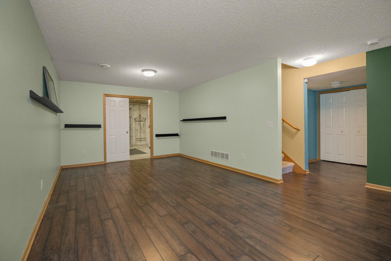 4614 Bloomberg Lane Inver Grove Heights, MN 55076 - Photo 30 of 45