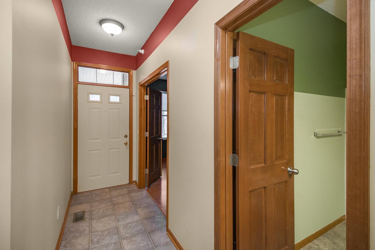 4614 Bloomberg Lane Inver Grove Heights, MN 55076 - Photo 10 of 45