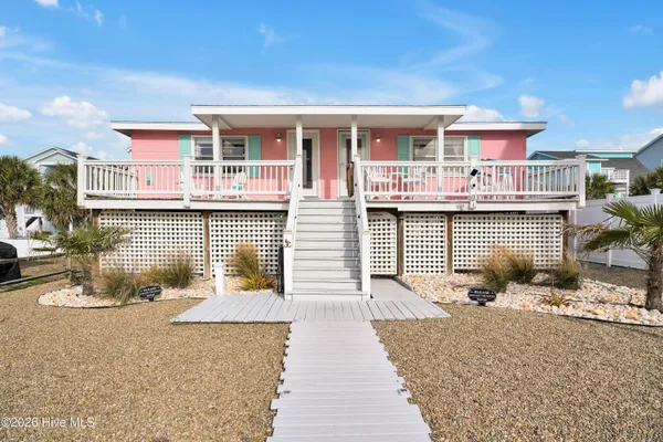 $800,000 | 166 Ocean Boulevard West, Holden Beach, NC 28462