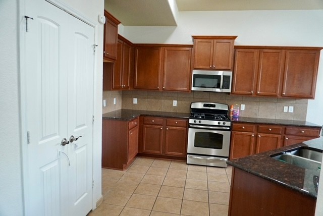 20319 Little Wing Drive Spring, TX 77388 - Photo 10 of 32