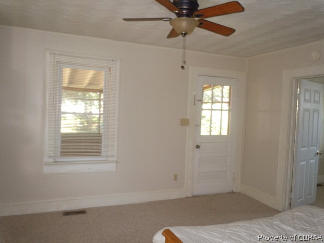 7275 Bray Road Hayes, VA 23072 - Photo 6 of 13