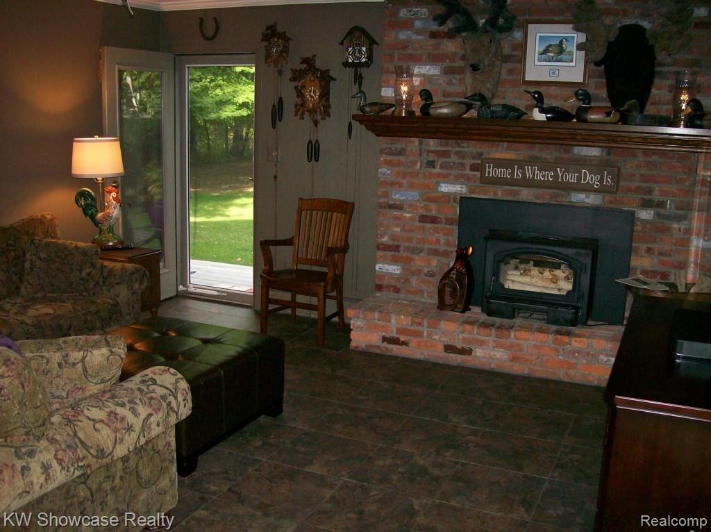 10180 Reese Road Clarkston, MI 48348 - Photo 21 of 66 LR 2