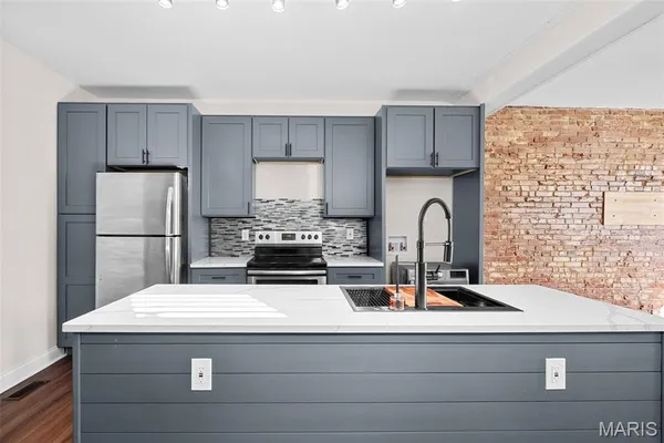 $1,250 | 3459 Louisiana Avenue, St. Louis, MO 63118