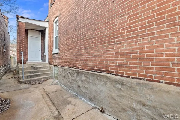 $1,250 | 3459 Louisiana Avenue, St. Louis, MO 63118