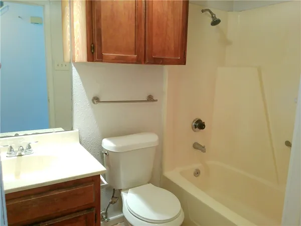$1,350 | 4929 Cedar Pass Drive, Unit C7, Corpus Christi, TX 78413