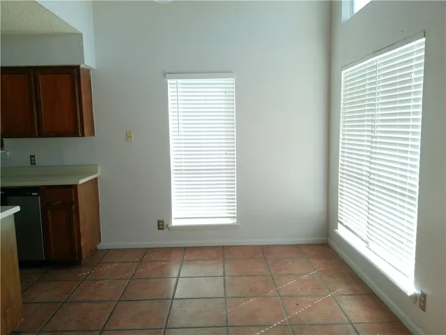 $1,350 | 4929 Cedar Pass Drive, Unit C7, Corpus Christi, TX 78413