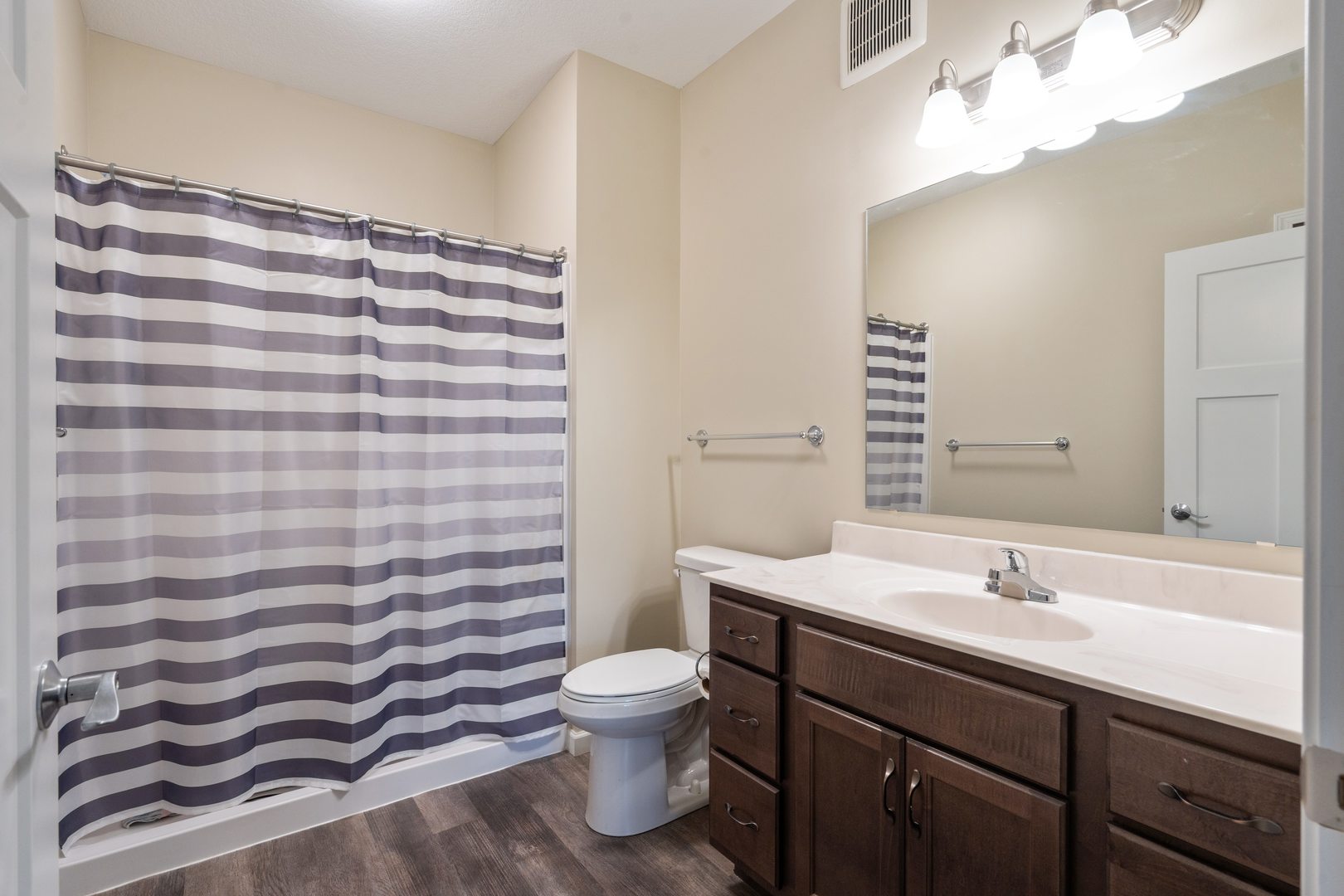 2592 Middle Road, Unit 208 Bettendorf, IA 52722 - Photo 13 of 24