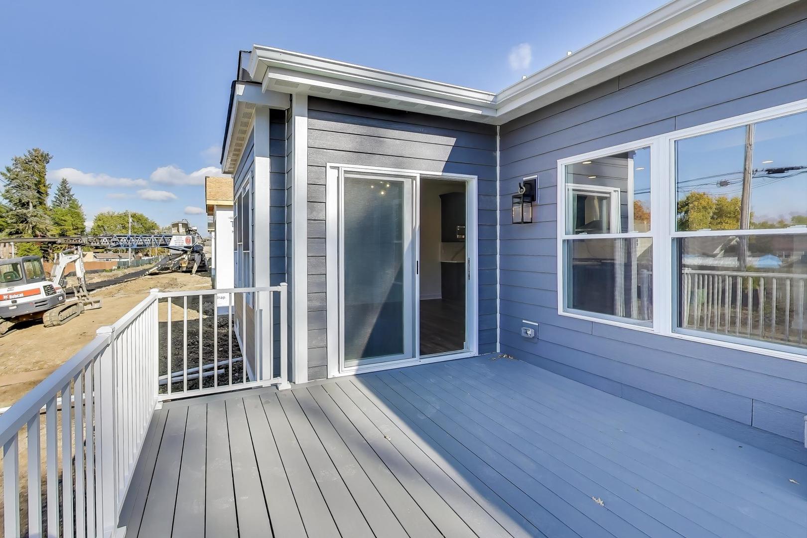 898 North Quentin Road Palatine, IL 60067 - Photo 25 of 28 a view of a house from deck
