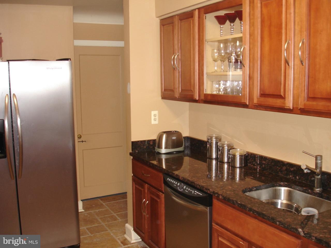 1438 Stonewood Road Baltimore, MD 21239 - Photo 11 of 26 Kitchen