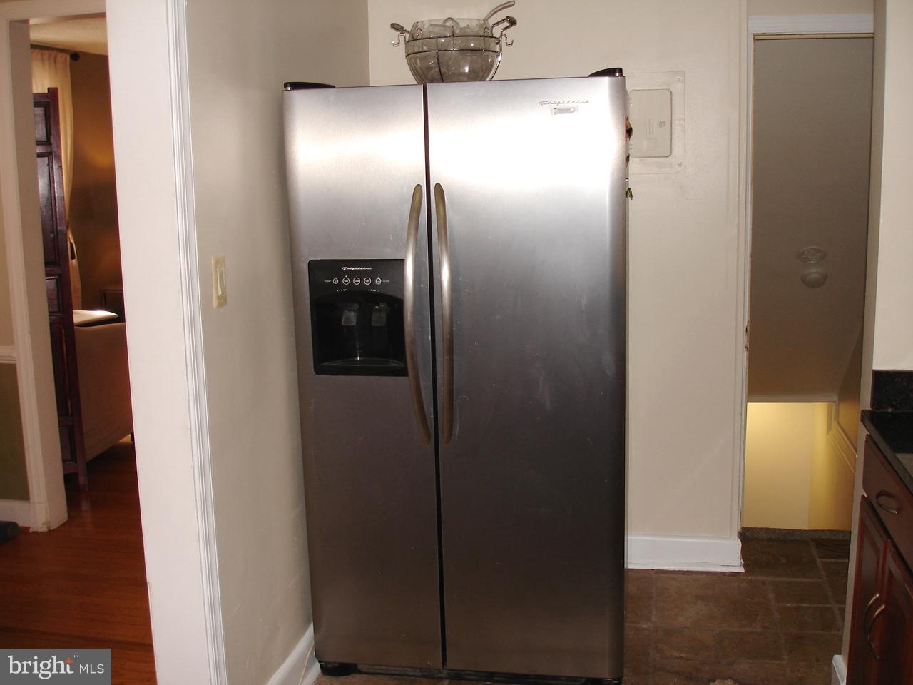 1438 Stonewood Road Baltimore, MD 21239 - Photo 12 of 26 Kitchen